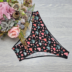 Turbó Varrat nélküli női alsó SZIVECSKE MINTÁS XL