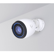 Ubiquiti G5 Professional Golyó IP biztonsági kamera Beltéri és kültéri 3840 x 2160 pixelek Mennyezeti/fali/rúdra szerelt megfigyelő kamera