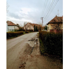 UNDERGROUND Új fiú költözött az utcába szépirodalom
