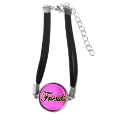Uniszex állítható Friends (Barátok) karkötő, pink színű háttérrel karkötő