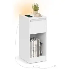 Vasagle Keskeny éjjeliszekrény töltőállomással és LED-fénnyel, USB portokkal, fehér bútor
