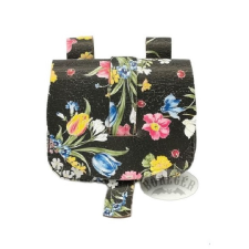  Virágmintás, tarsoly alakú női övtáska, fekete alapon virágok ajándéktárgy