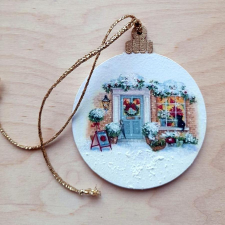 Virágüzlet karácsonyi díszben. Karácsonyfadísz, 8 cm. karácsonyfadísz